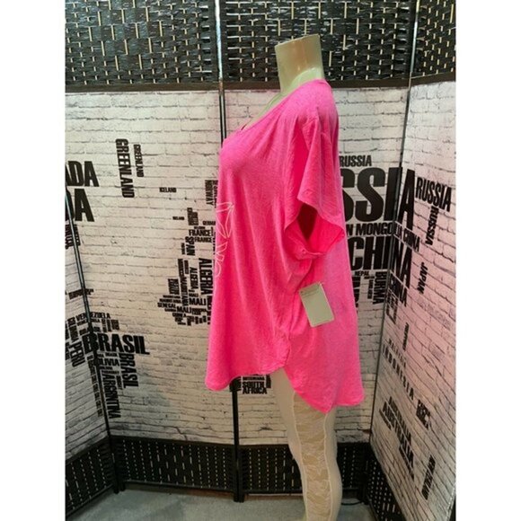 Reebok Plus 2X Pink Logo Scoop Neck Step-Hem Short Sleeve Top - Picture 5 of 6